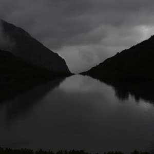 A Library of Shadows - Heavenly Realms