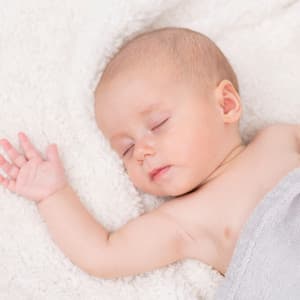 Ocean's Comfort: Ambient Waves of Baby Sleep - Calm Sea Sounds