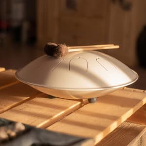 Chakra Relaxation with Hang Drum - Melatonin Monk