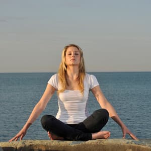 Gentle Waterside Yoga Moments: Binaural Flowing Serenity - Yogi Zone