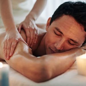 Soothing Nature Flames: Harmonious Fire for Relaxing Massages - Sizzling Nature Fire Sounds