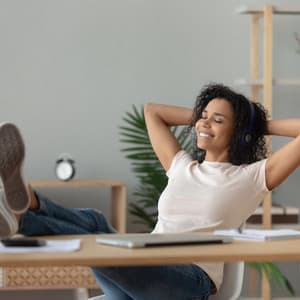 Peaceful Relaxation Melodies to Calm Your Thoughts - Emerald High