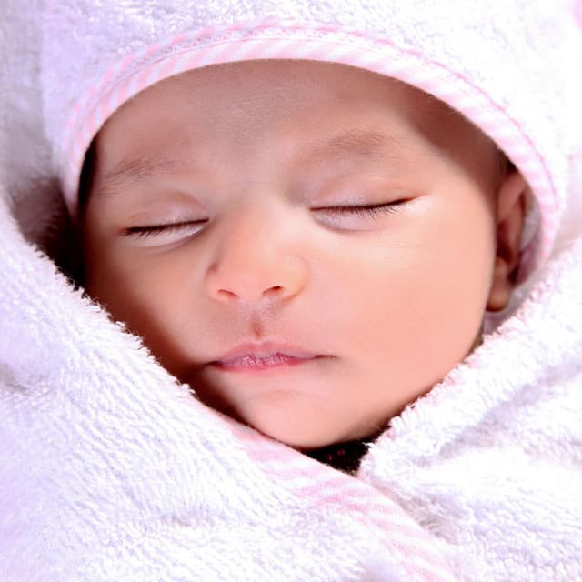 Moonlit Cradle: A Baby Sleep Experience - Sleep Magic