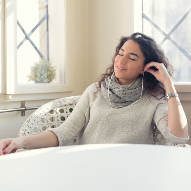 Smooth Echoes: Jazz Harmonies for Relaxation - Jazz Music Lounge