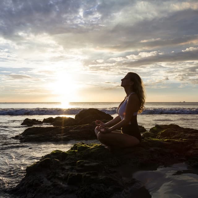 Peaceful Night: Hip Hop Beats for Meditation - Meditation Music Solitude