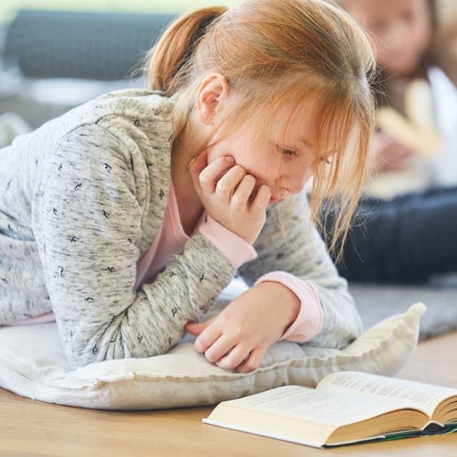 Mellow Fireside: Strings' Chill Melodies for Deep Concentration - Fire Place Sounds