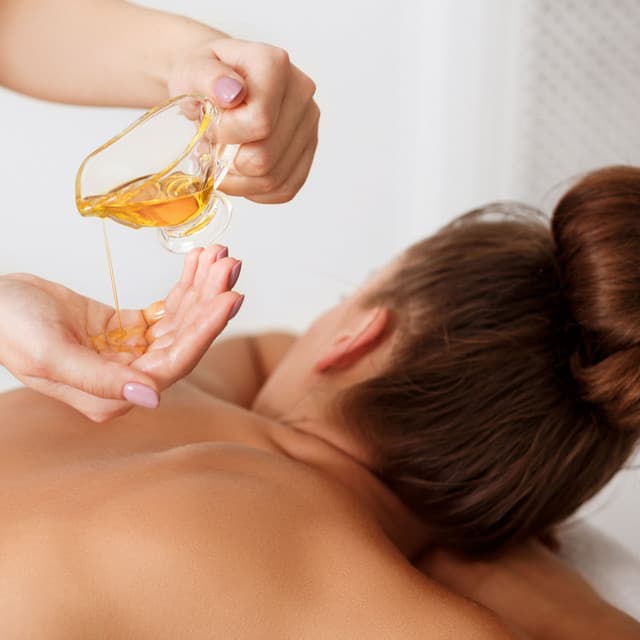 Chill Sound Delight: Nature's Call to Spa Rejuvenation with White Noise - Atmosphere of Calm