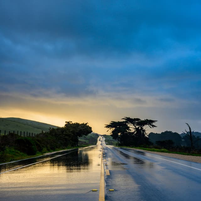 Rainy Daybreak Echoes: A Melodic Rainfall Journey - Rain Sounds Nature Collection