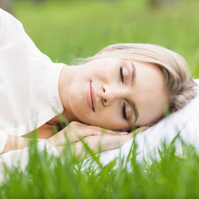 Nature Sleepy Serenade: Crickets Lullaby with Wind - Four Robes